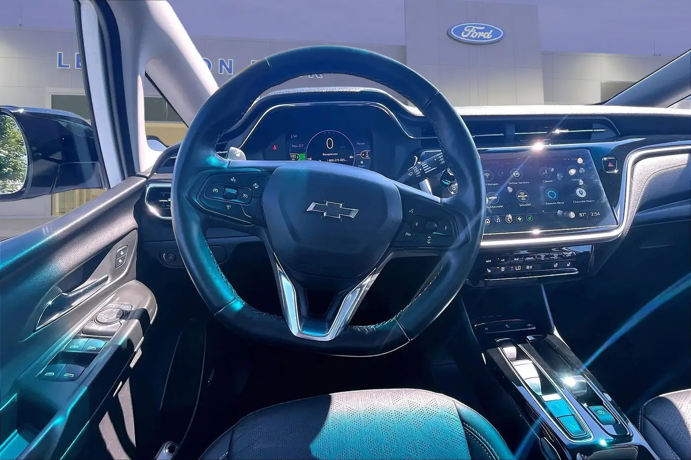 2023 Chevrolet Bolt - $25,700