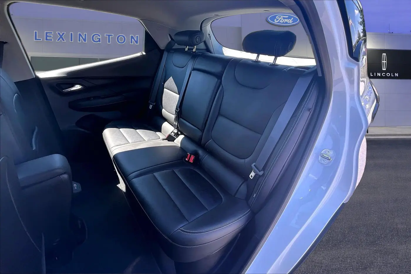 2023 Chevrolet Bolt - $25,700