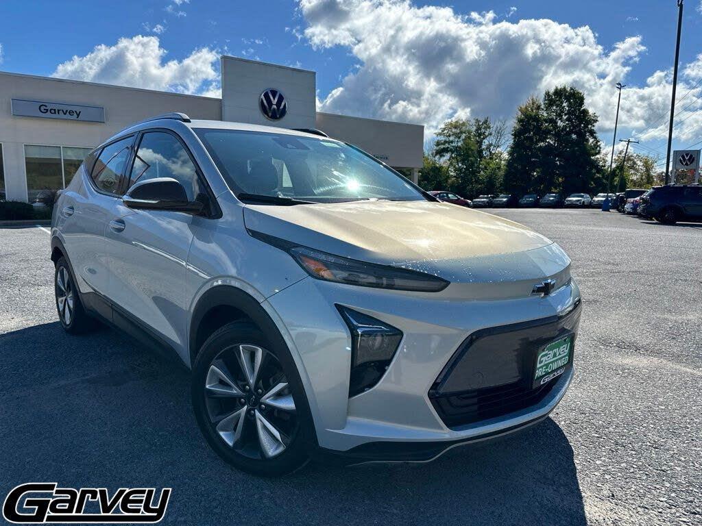 2022 Chevrolet Bolt - $17,945
