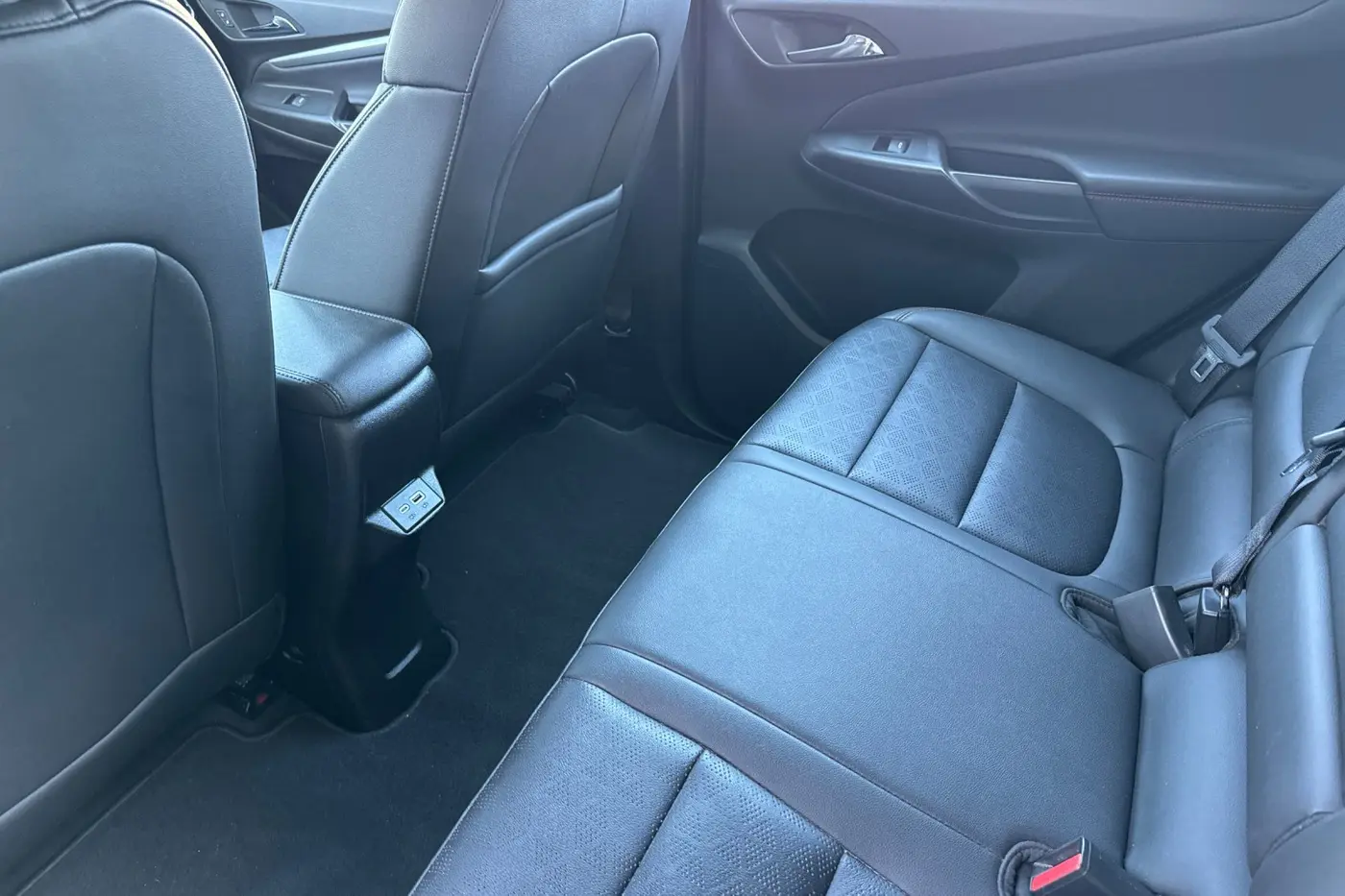 2023 Chevrolet Bolt - $21,900