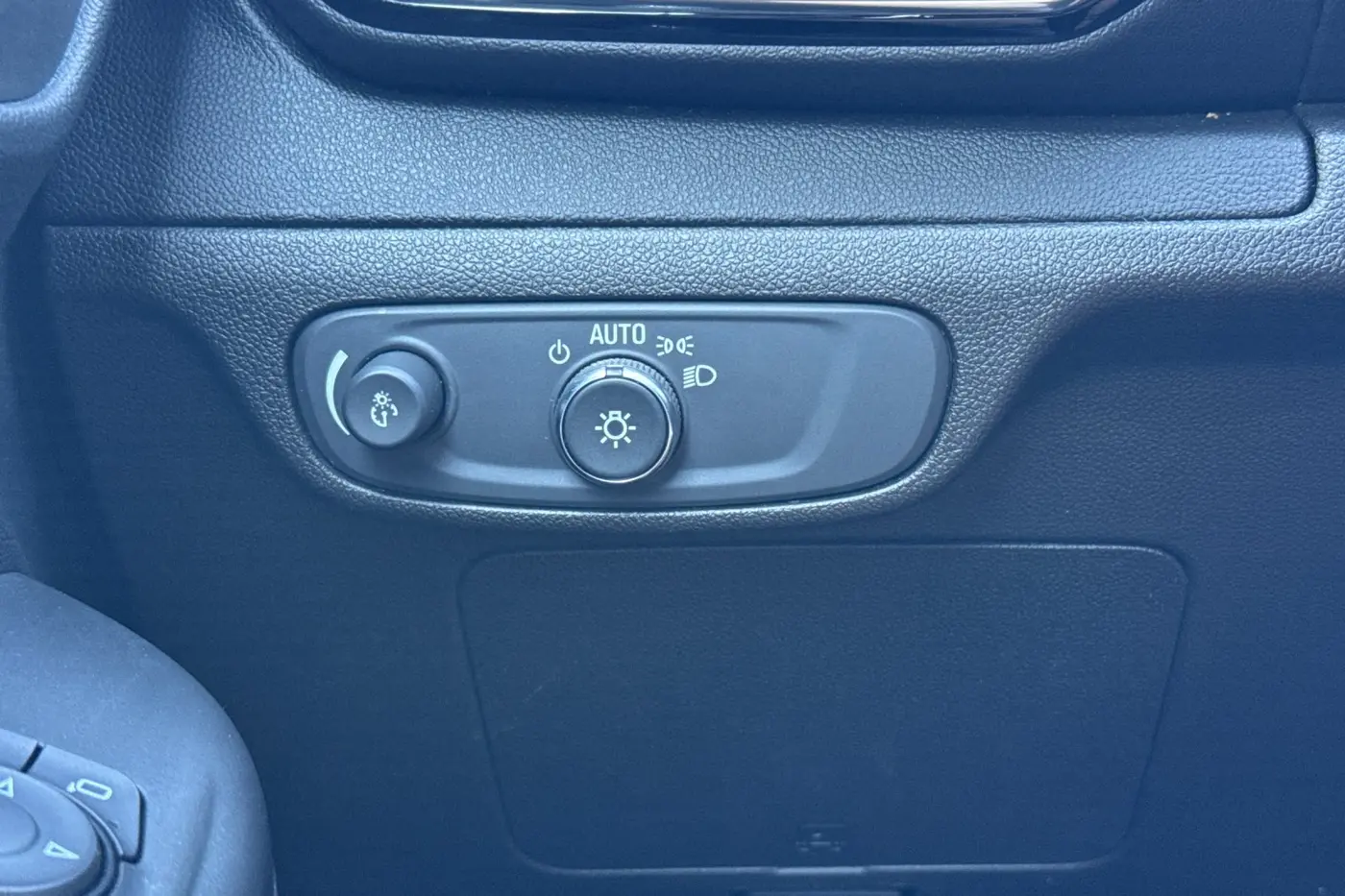 2023 Chevrolet Bolt - $21,900