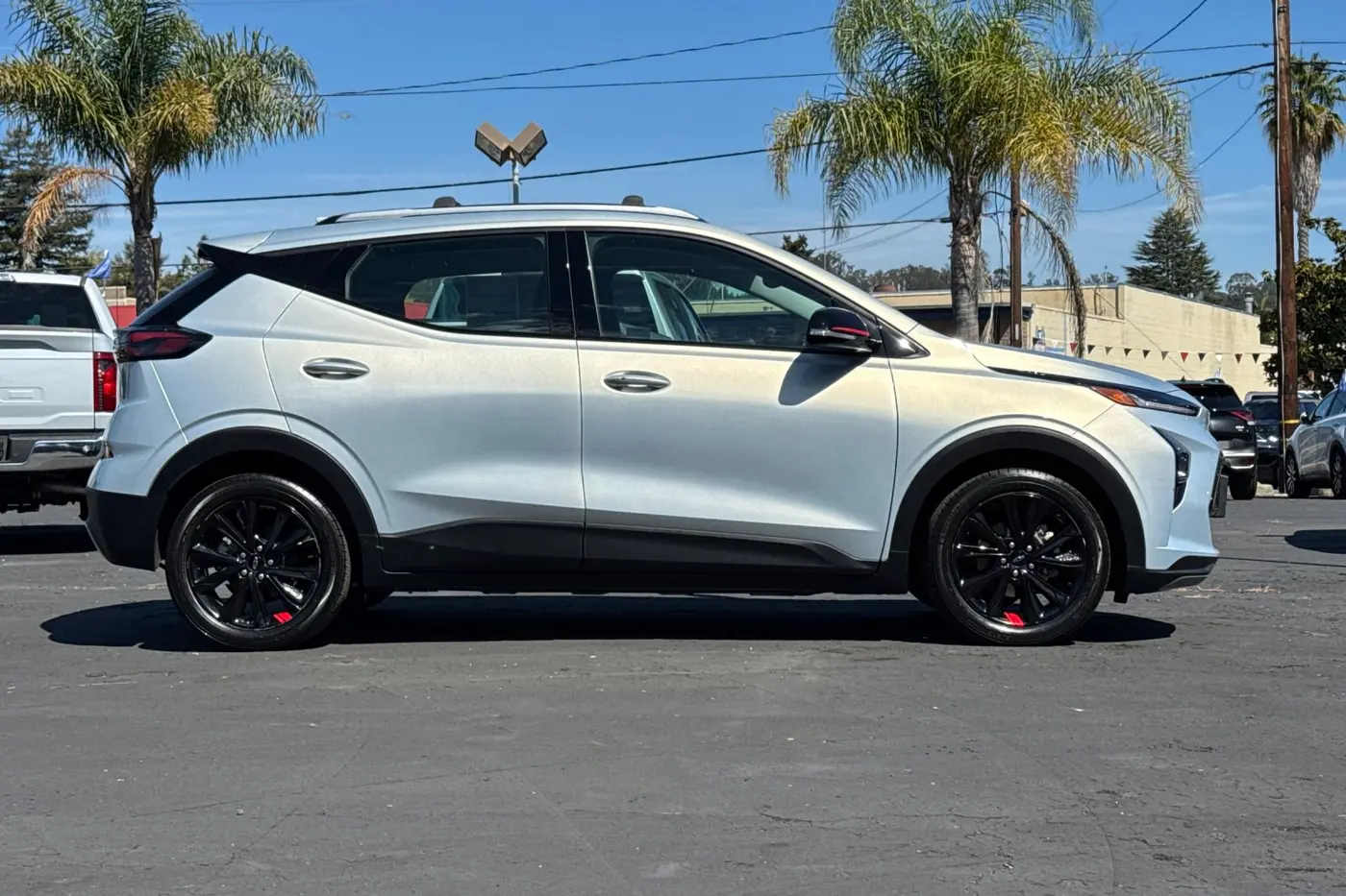 2023 Chevrolet Bolt - $21,900