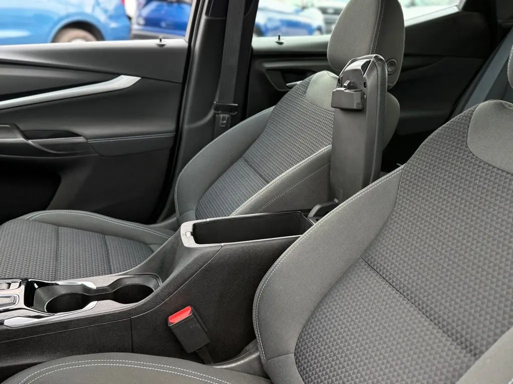 2022 Chevrolet Bolt - $20,000