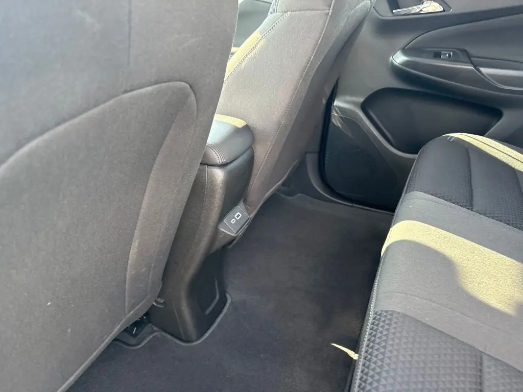 2023 Chevrolet Bolt - $19,893