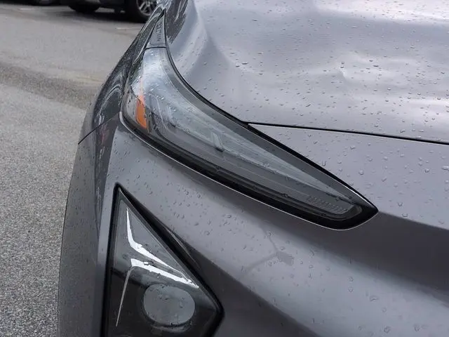 2023 Chevrolet Bolt - $24,997