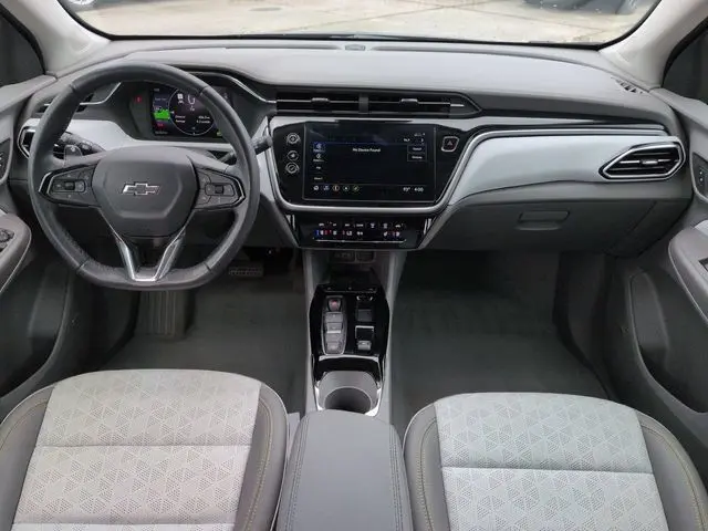 2023 Chevrolet Bolt - $24,997