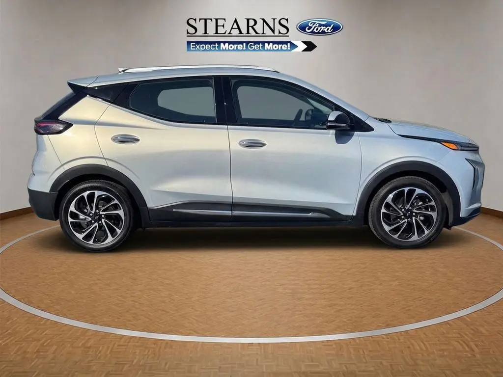 2023 Chevrolet Bolt - $22,000