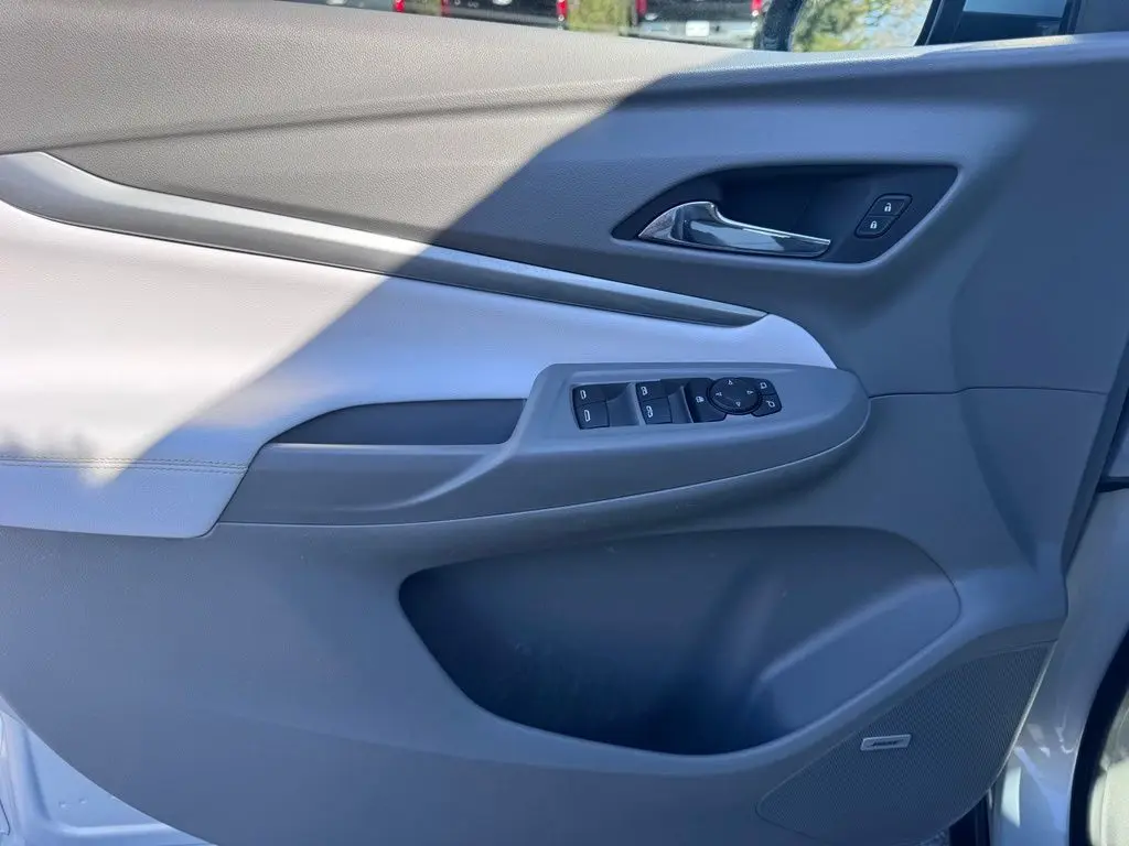 2023 Chevrolet Bolt - $22,000