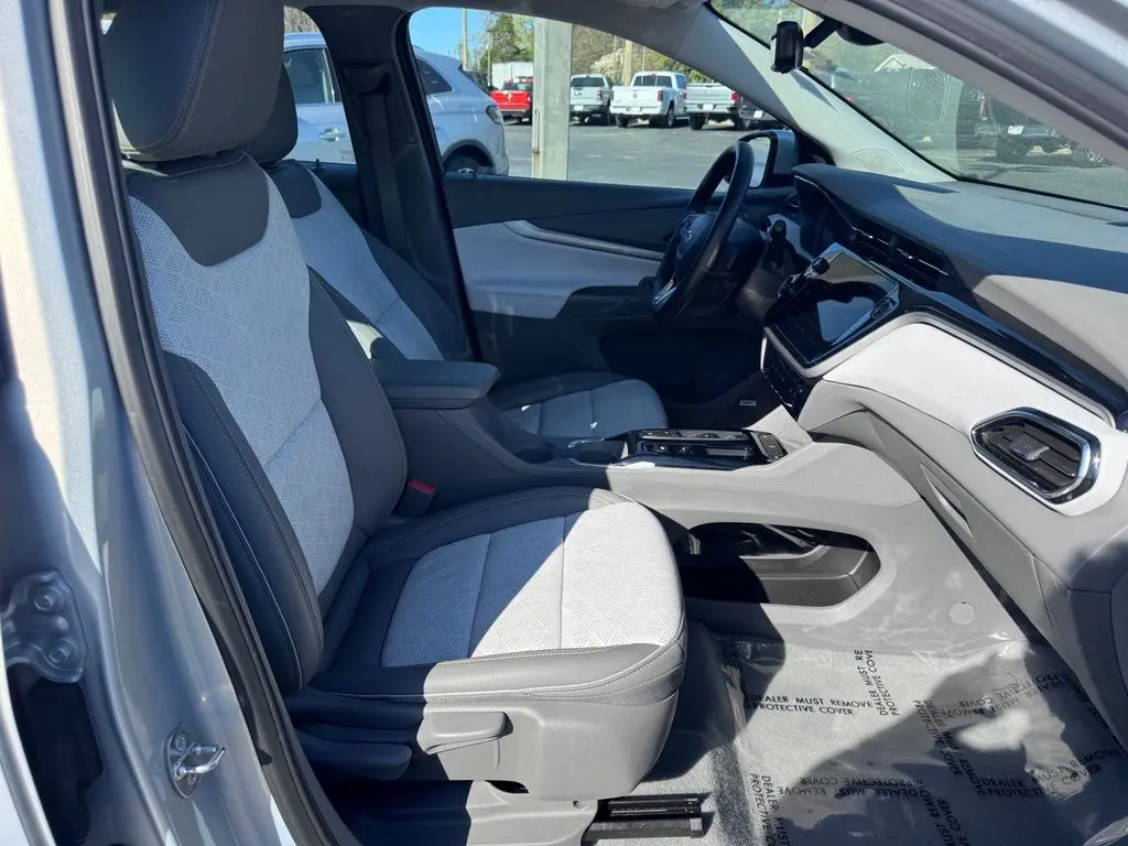 2023 Chevrolet Bolt - $22,000
