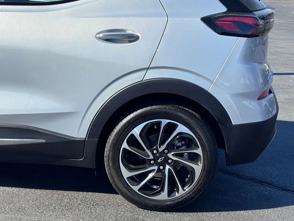 2023 Chevrolet Bolt - $22,000