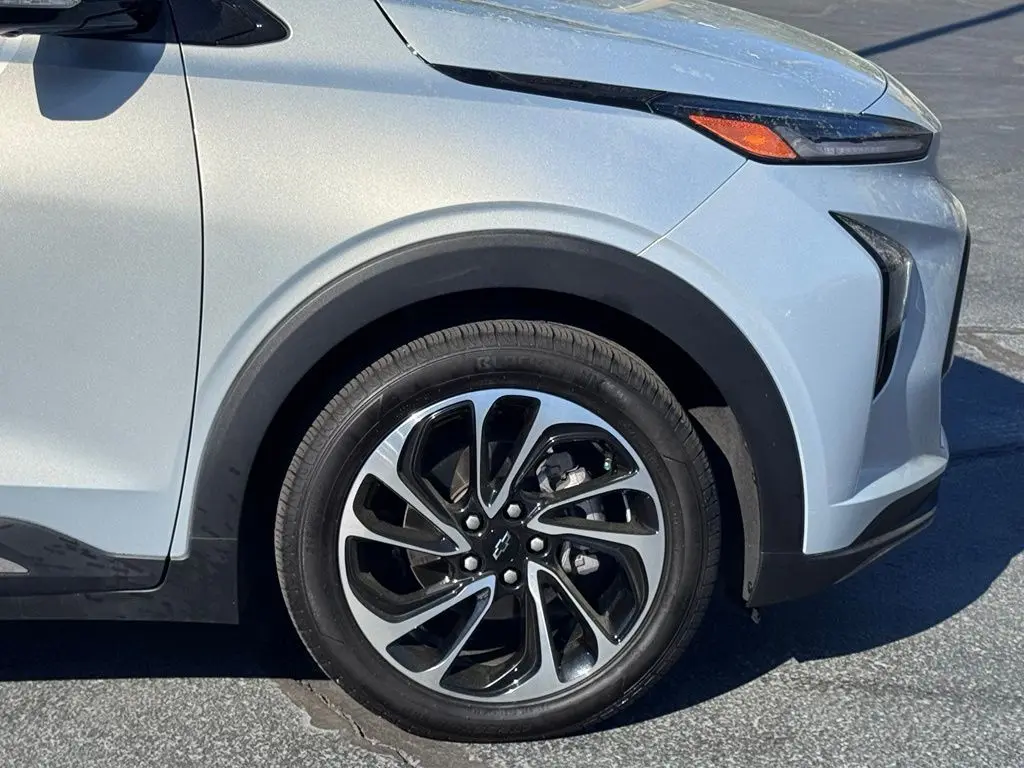 2023 Chevrolet Bolt - $22,000