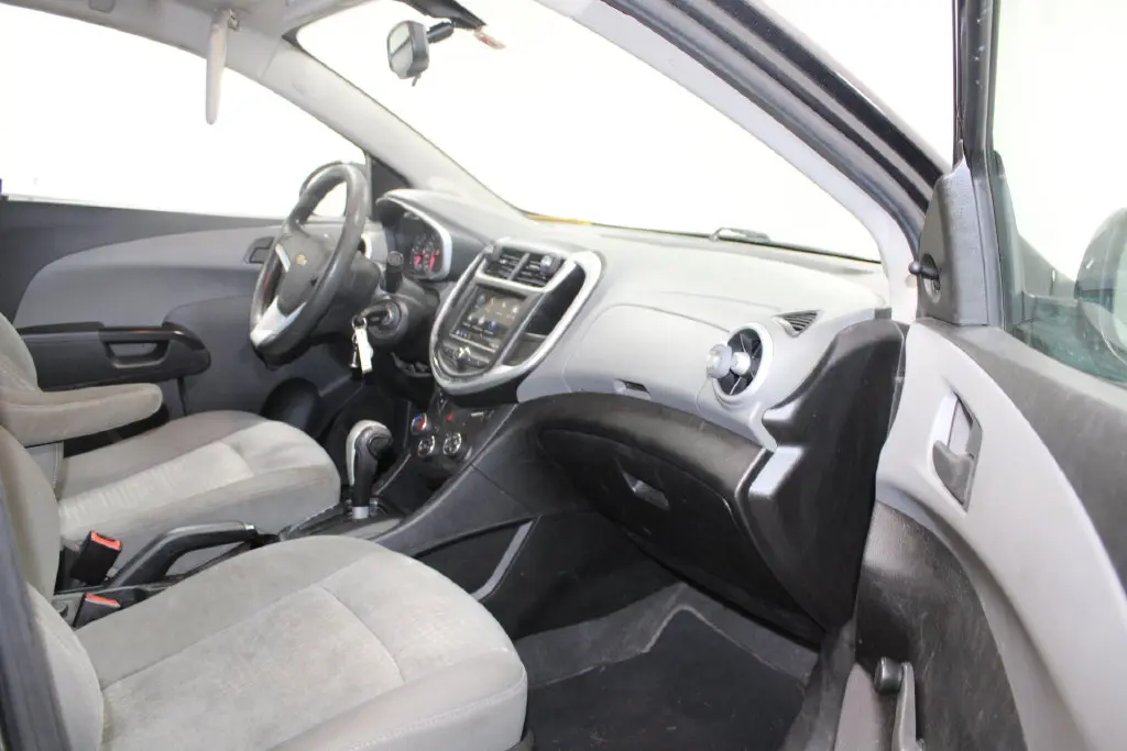 2019 Chevrolet Sonic - $10,288