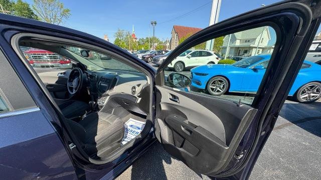 2015 Chevrolet Sonic LT Auto