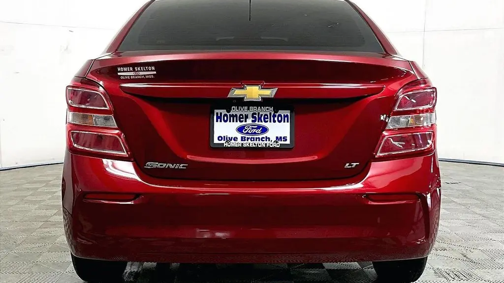 2019 Chevrolet Sonic LT Auto