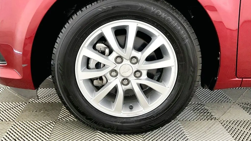 2019 Chevrolet Sonic LT Auto