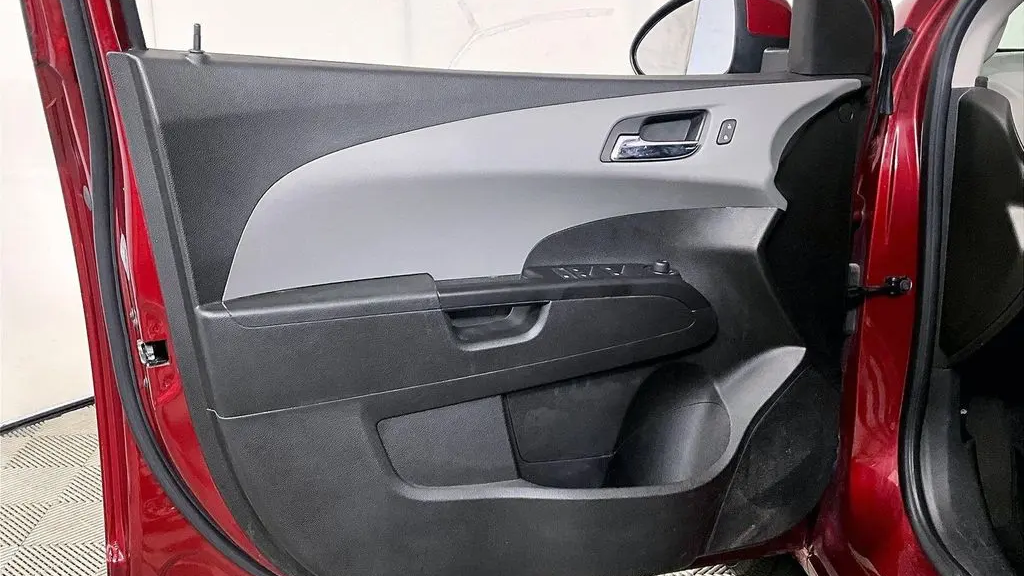 2019 Chevrolet Sonic LT Auto