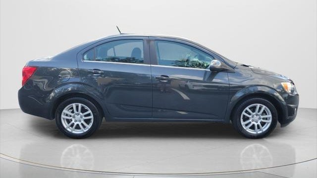 2014 Chevrolet Sonic LT Manual