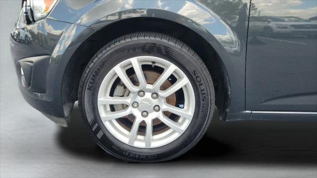 2014 Chevrolet Sonic LT Manual