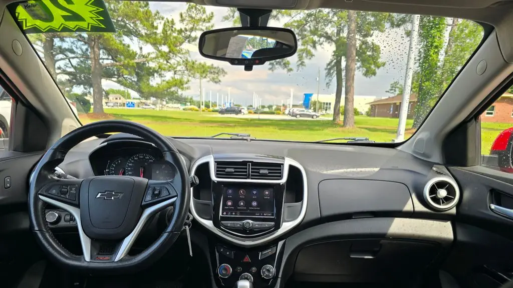 2020 Chevrolet Sonic LT