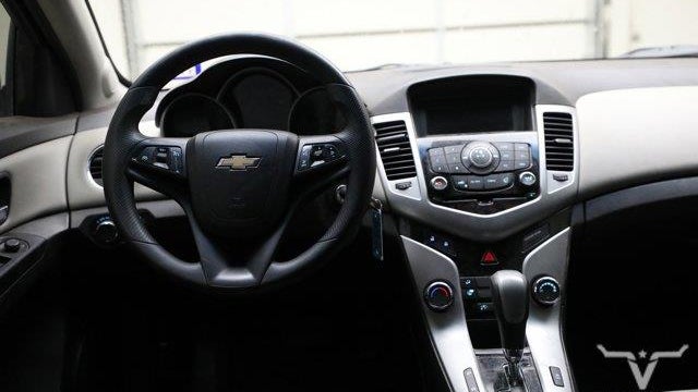 2014 Chevrolet Cruze LS Auto
