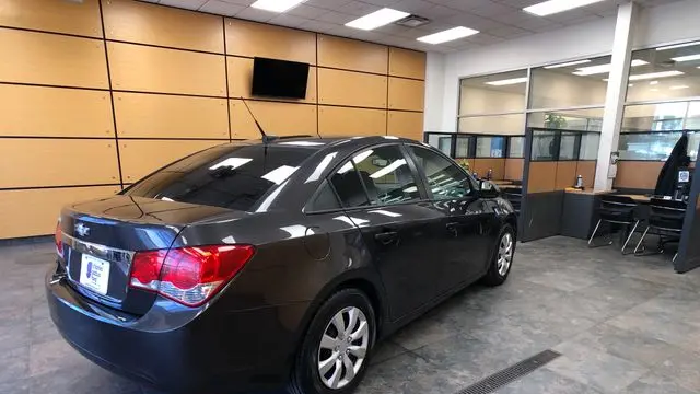 2014 Chevrolet Cruze LS Manual