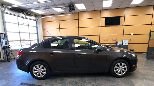 2014 Chevrolet Cruze LS Manual