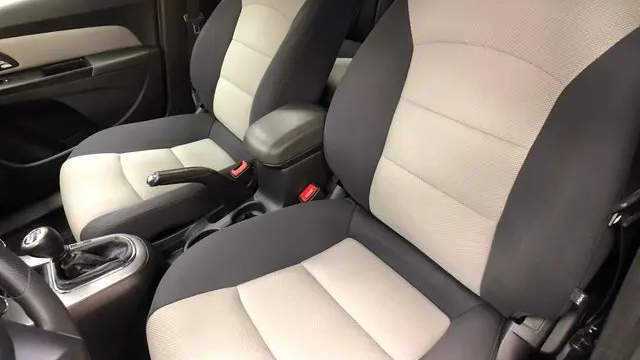 2014 Chevrolet Cruze LS Manual