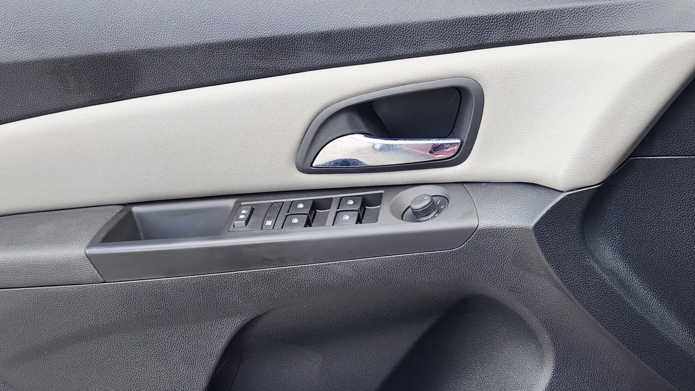 2015 Chevrolet Cruze 1LT Auto