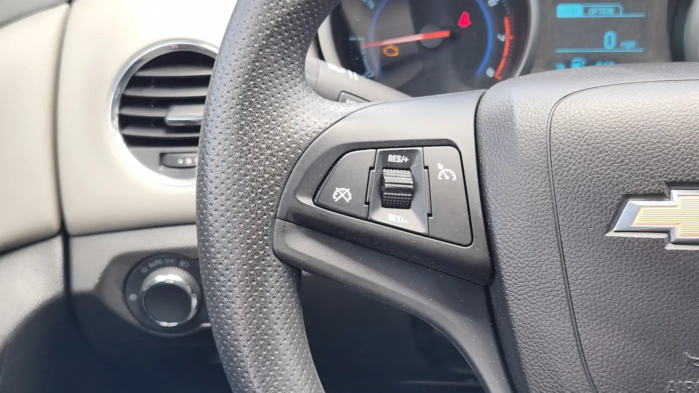 2015 Chevrolet Cruze 1LT Auto