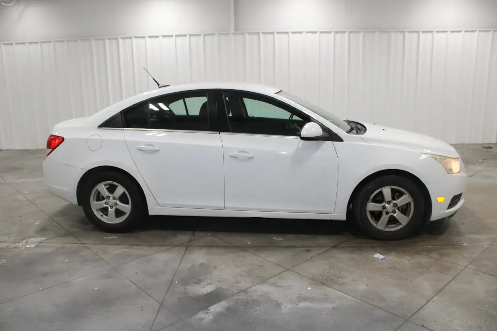 2014 Chevrolet Cruze - $7,998