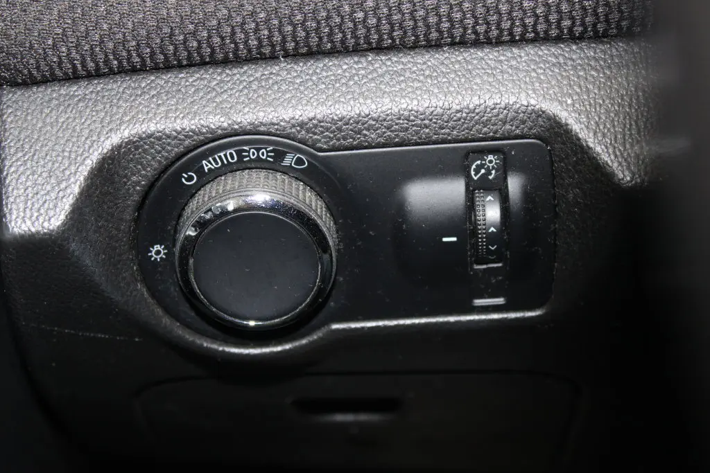2014 Chevrolet Cruze - $7,998