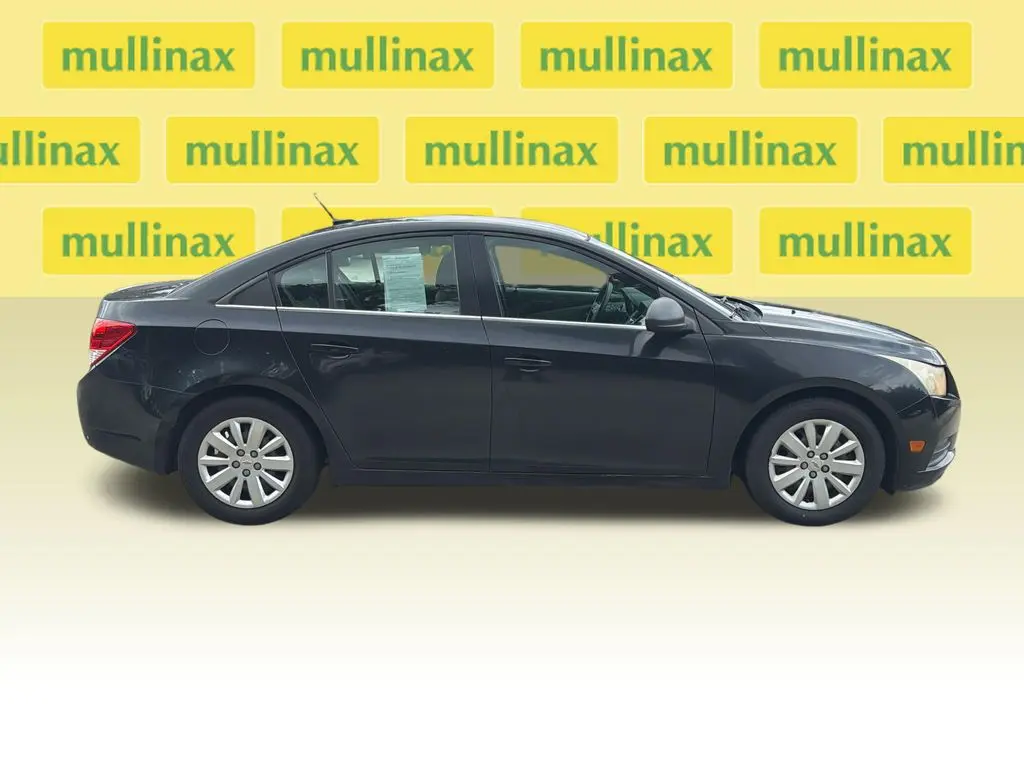 2011 Chevrolet Cruze - $5,500