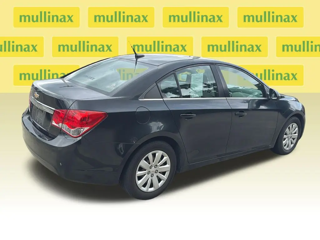 2011 Chevrolet Cruze - $5,500