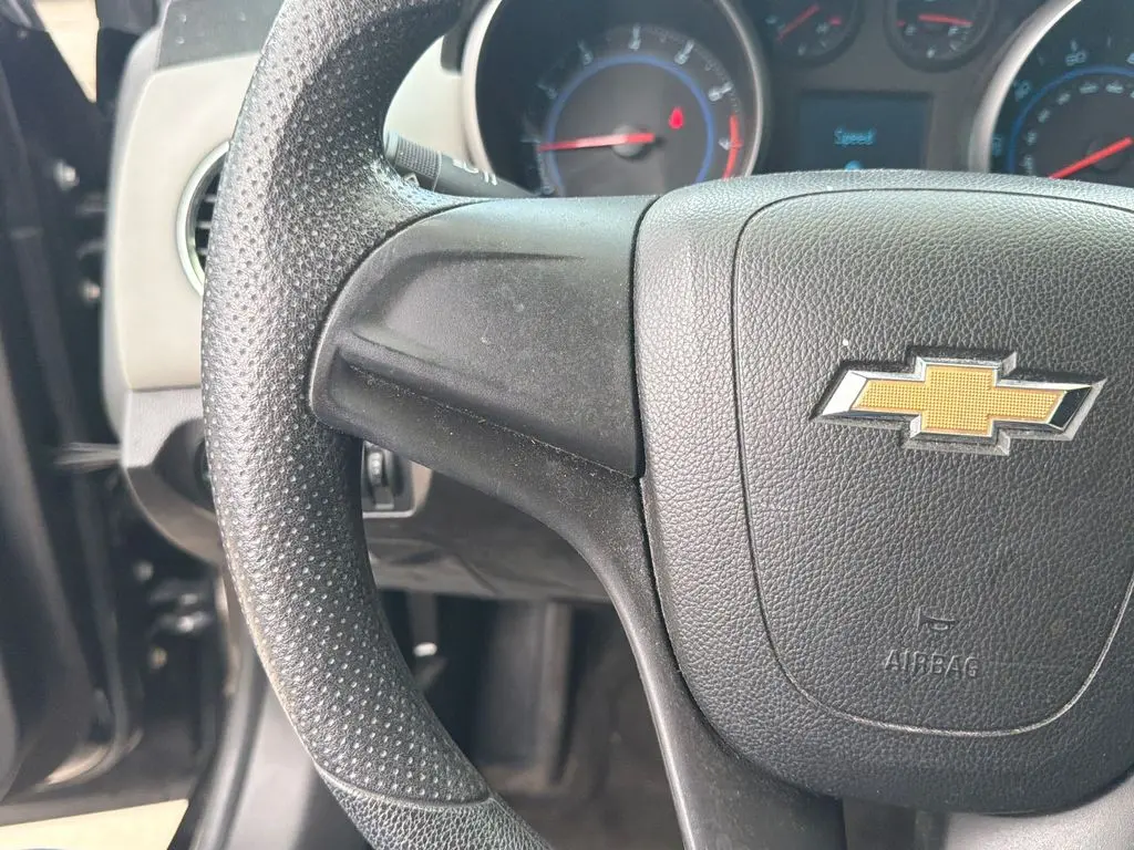 2011 Chevrolet Cruze - $5,500