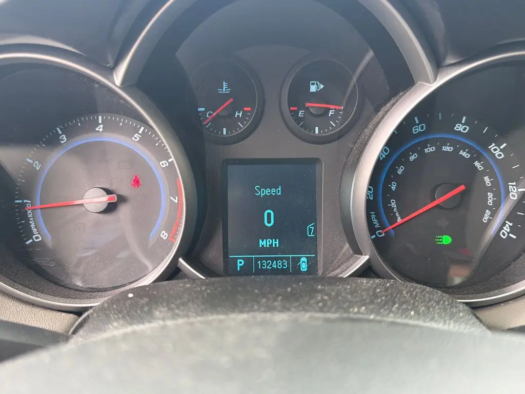 2011 Chevrolet Cruze - $5,500