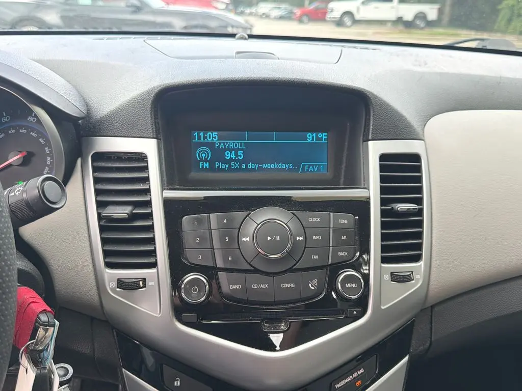 2011 Chevrolet Cruze - $5,500