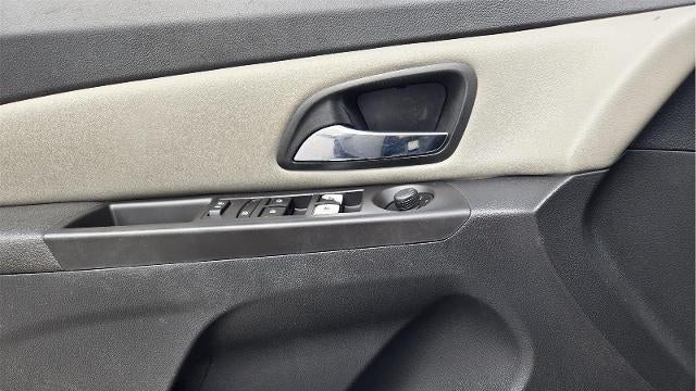 2016 Chevrolet Cruze LS Auto