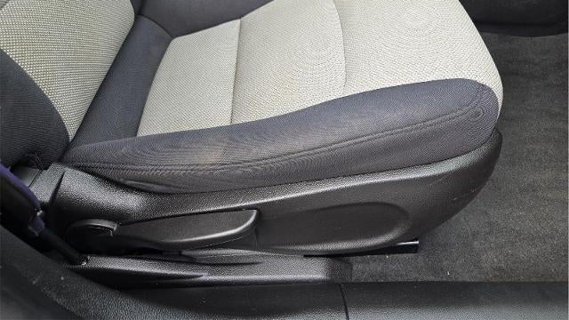 2016 Chevrolet Cruze LS Auto
