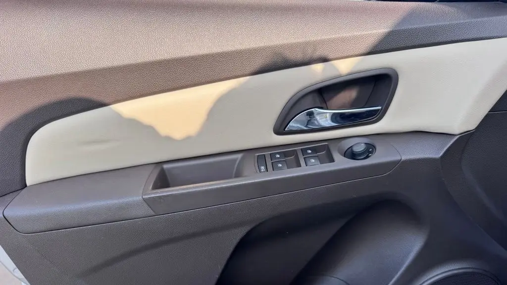 2014 Chevrolet Cruze 2LT Manual