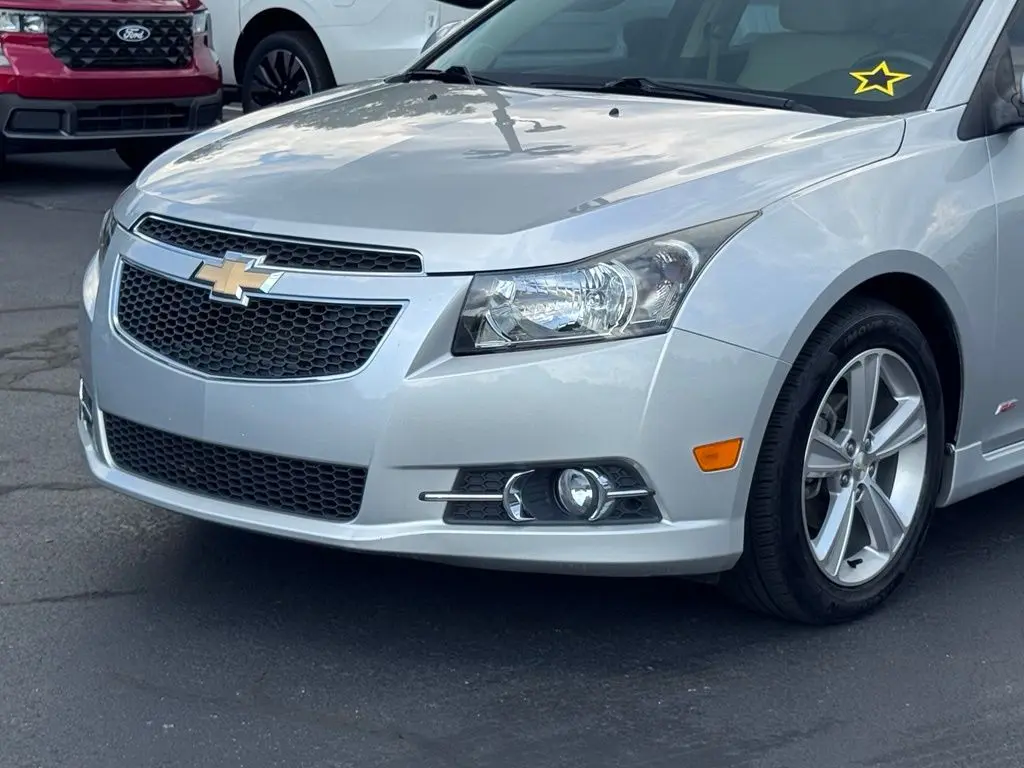 2014 Chevrolet Cruze - $8,998