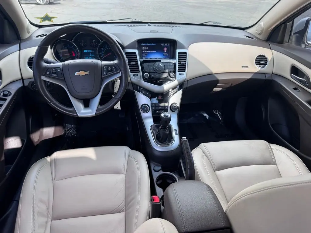 2014 Chevrolet Cruze - $8,998