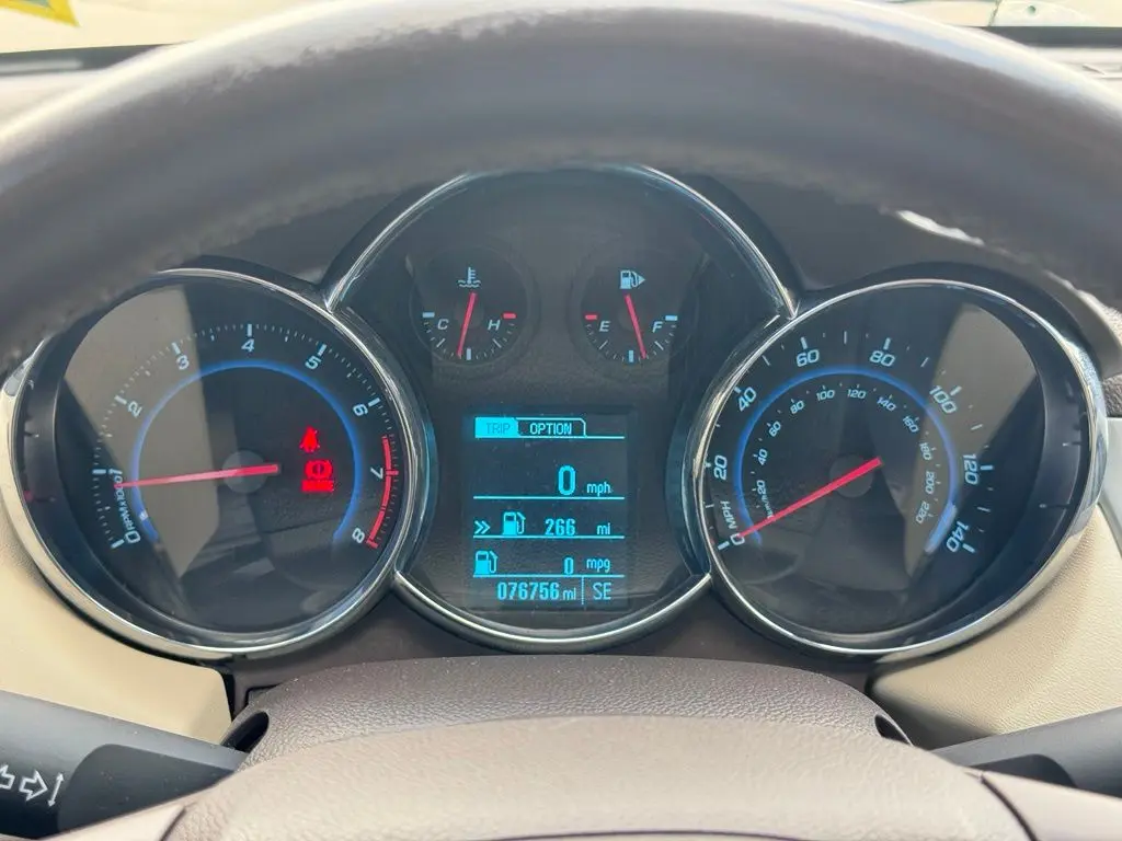 2014 Chevrolet Cruze - $8,998