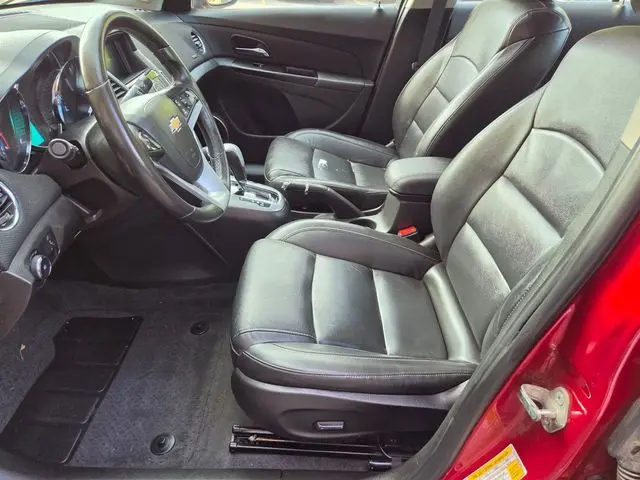 2014 Chevrolet Cruze - $7,982