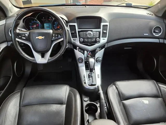 2014 Chevrolet Cruze - $7,982