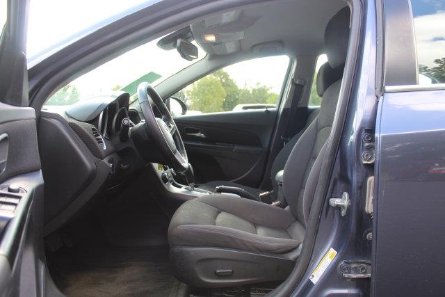 2013 Chevrolet Cruze - $2,950