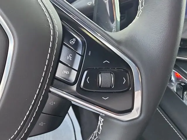 2025 Chevrolet Corvette - $69,990