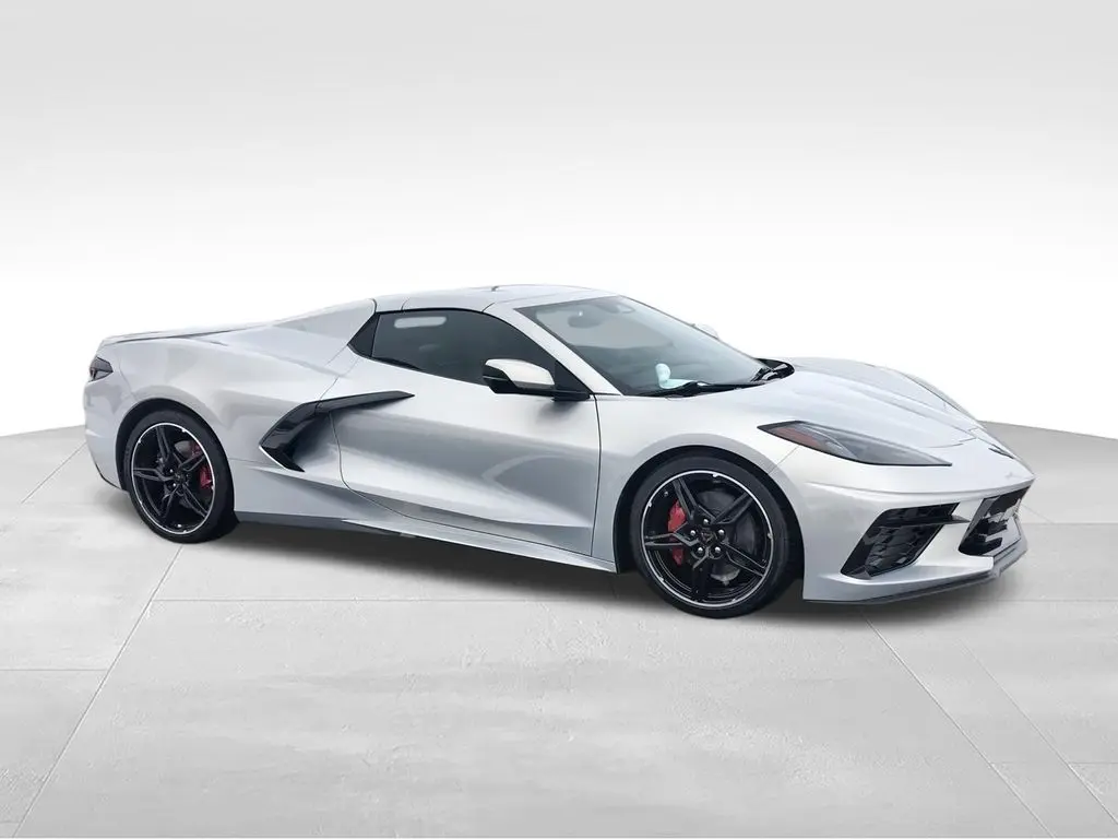 2024 Chevrolet Corvette Stingray — photo 1 of 12