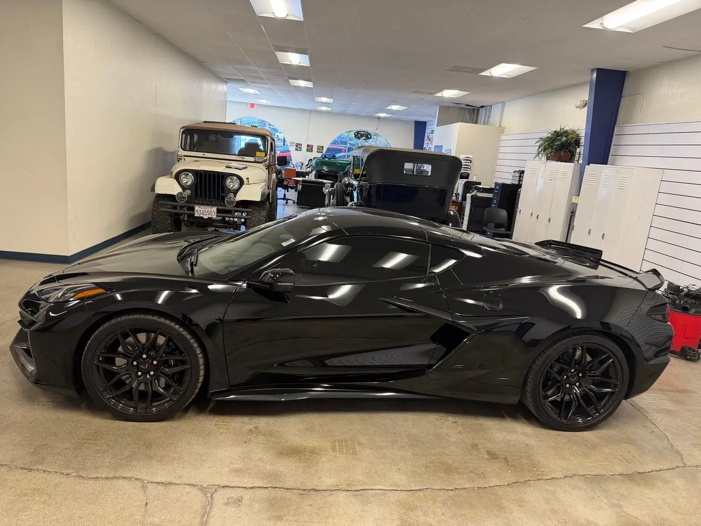 2024 Chevrolet Corvette Z06 — photo 1 of 12