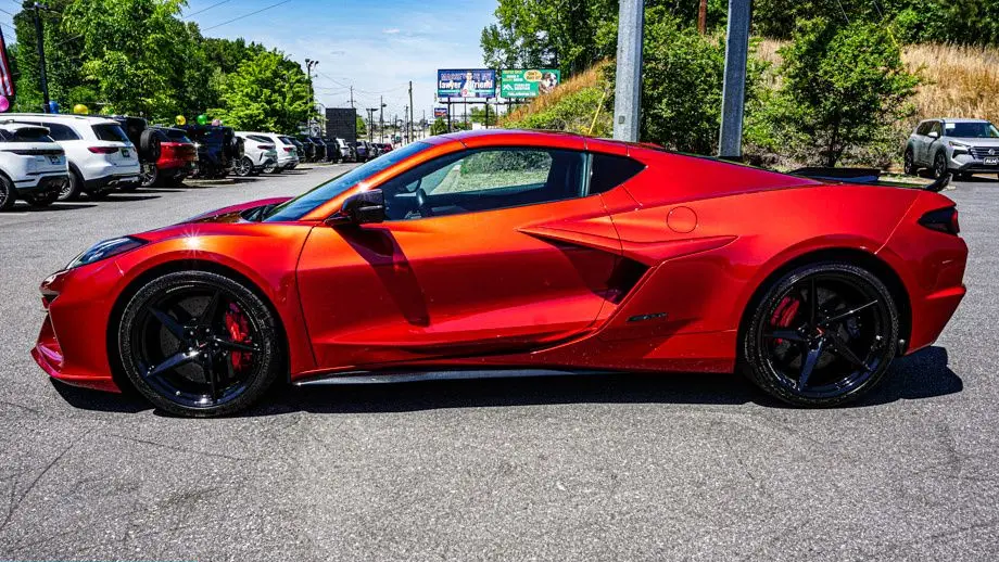 2025 Chevrolet Corvette E-Ray