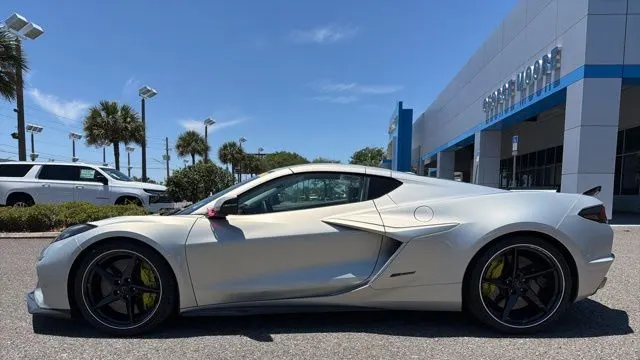 2024 Chevrolet Corvette E-Ray